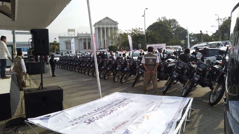 Cierran Crucero De La Fuente De Las Ocho Regiones Por Entrega De