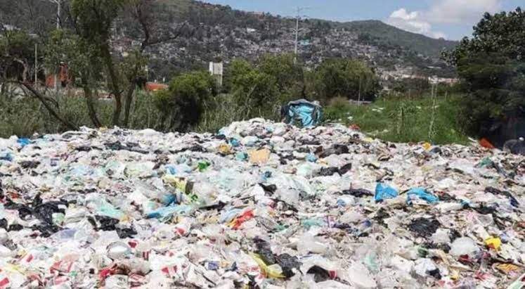 Se mantienen toneladas de basura sobre Riberas del Río Atoyac Entidad