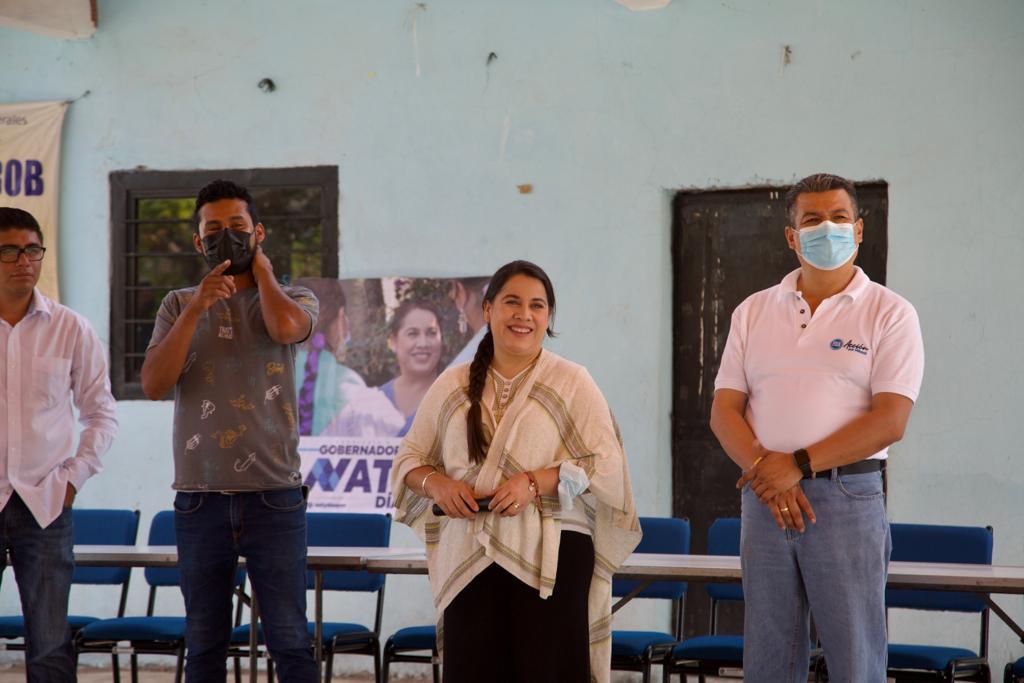 CAMPESINOS DE LA MIXTECA PIDEN A NATY DÍAZ AYUDA URGENTE PARA EL CAMPO