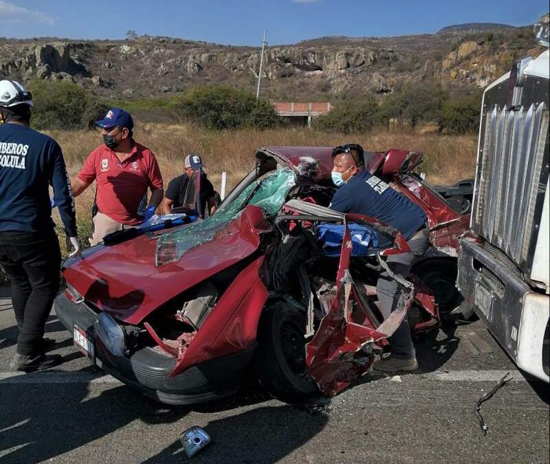 Reportan un muerto tras accidente en crucero de Tanivet