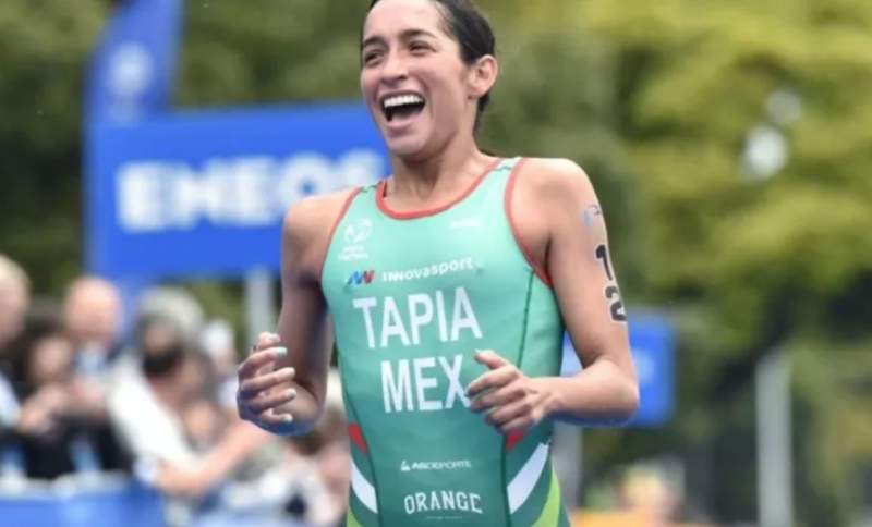 Atleta mexicana gana medalla de plata en Campeonato Mundial de Triatlón en Japón