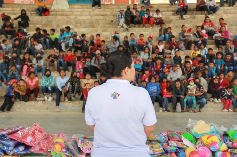 Cerca de 40 mil niñas y niños de Oaxaca reciben un juguete este 30 de abril