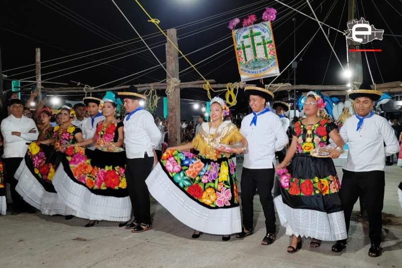 Con la Vela Guuzebenda arrancan las fiestas titulares de Juchitán