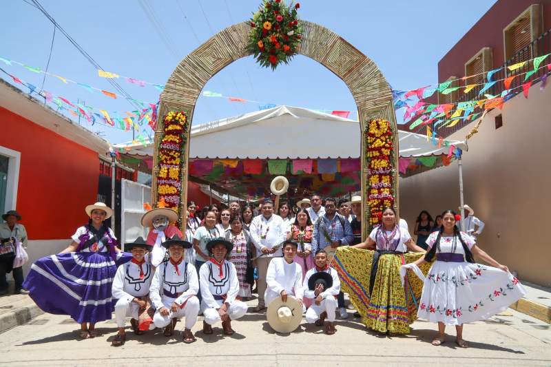 Lleva CCO expresiones culturales a Expoferia Cultural de San Pedro Ixtlahuaca