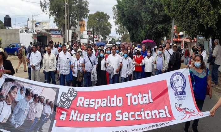 Sección 22 de la CNTE va a mesa a la SEP en la CDMX