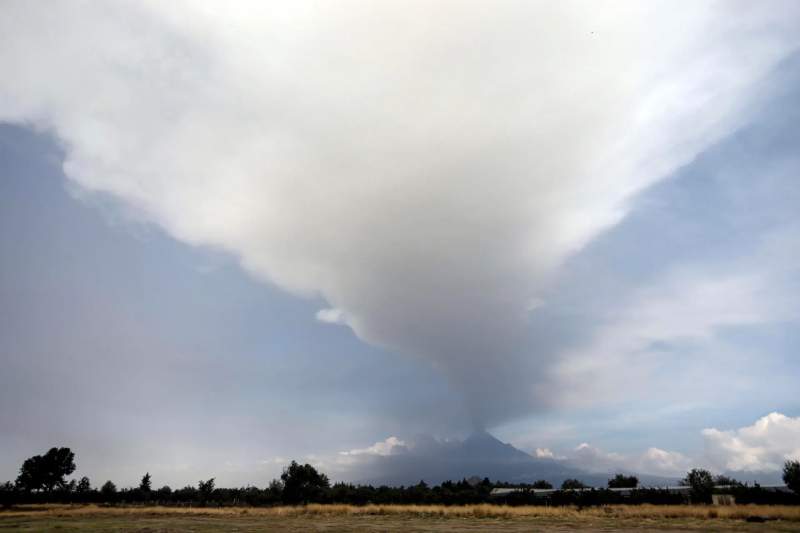 Volcán Popocatépetl emite 22 exhalaciones y más de mil minutos de tremor en 24 horas