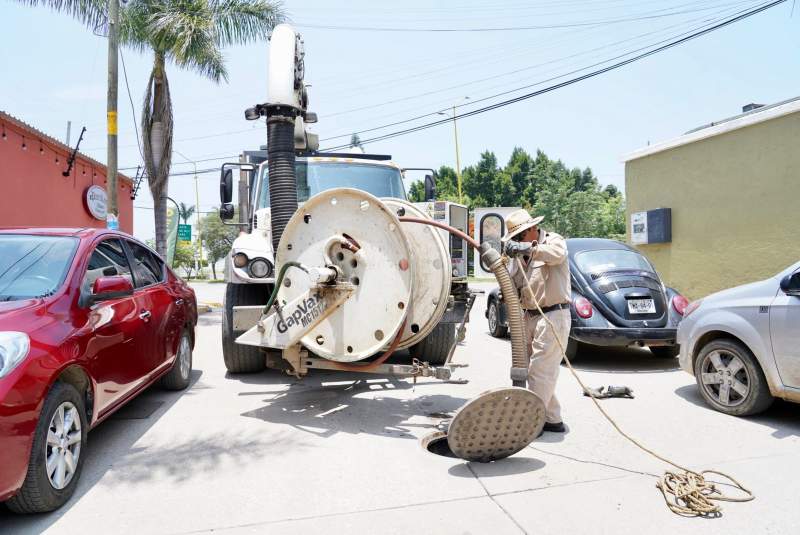 Beneficiarán a 240 mil habitantes con acciones de desazolve en la capital oaxaqueña