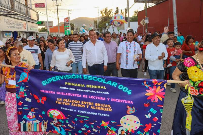 Educación garante de la paz social: Chente Castellanos