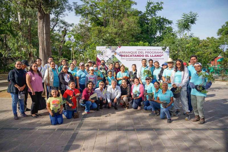 Embellecimiento y Sostenibilidad: Municipio de Oaxaca de Juárez lleva a cabo el Programa «Rescatando El Llano»