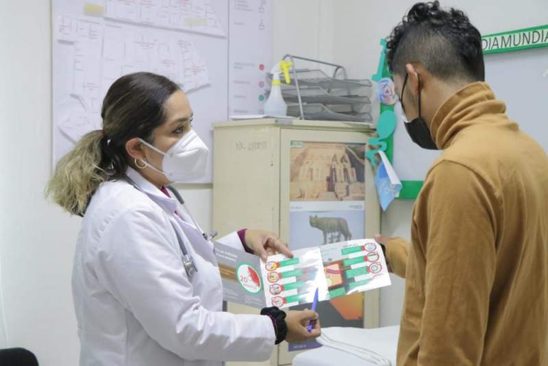 Invita SSO a la población varonil a involucrarse en la planificación familiar