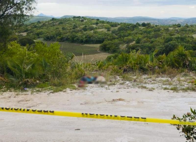 Maniatados hallan a dos en la Mixteca de Oaxaca