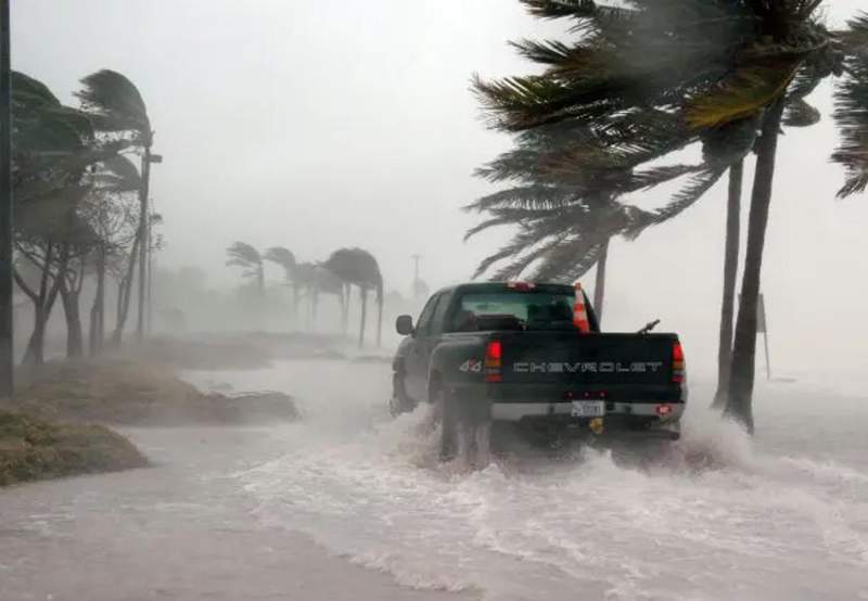 ¿Por fin se va el calor de México?… Ondas tropicales y ciclón llegan a salvarnos; lluvias fuertes, granizadas y vientos enfriarán a estos estados