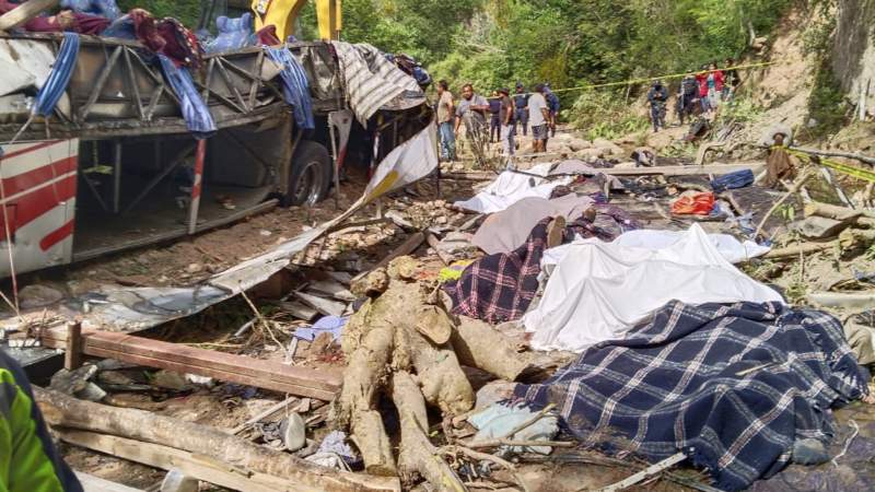 A 29 ascienden los muertos del accidente carretero en Magdalena Peñasco