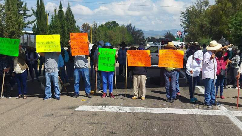 Agencias de Soyaltepec cierran paso en Nochixtlán