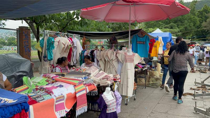 Cierran sobre Avenida Tecnológico por Guelaguetza Magisterial