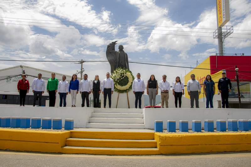 Encabeza Chente Castellanos conmemoración luctuosa de Don Benito Juárez