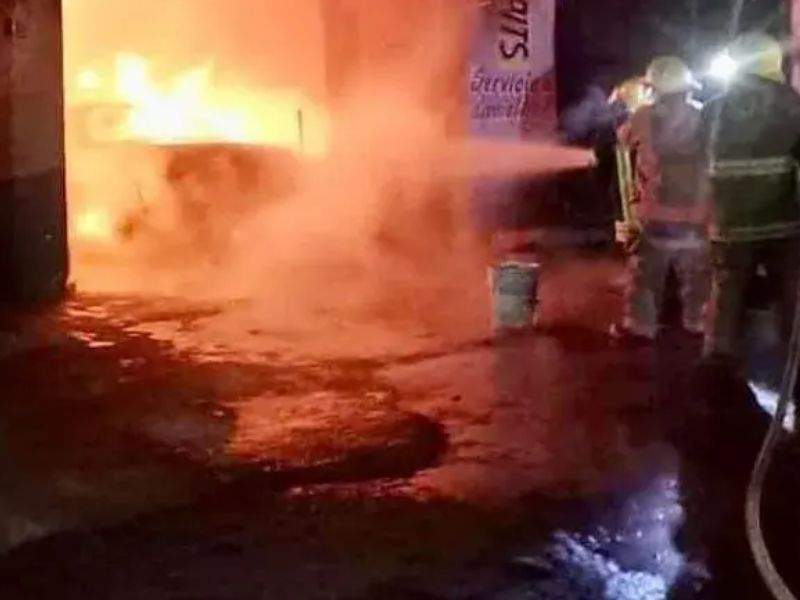 Nueve personas murieron tras incendio en Central de Abasto de Toluca