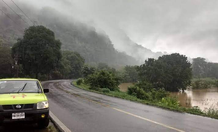 Onda tropical número 11 continuará generando lluvias, tormentas y actividad eléctrica