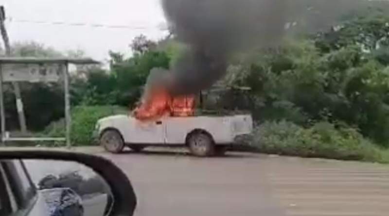 Reportan enfrentamiento en Tehuantepec, con saldo de una camioneta incendiada