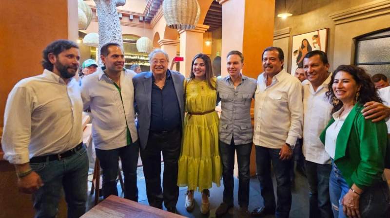 Presencia de Manuel Velasco deja al descubierto a los nuevos chapulines de Oaxaca
