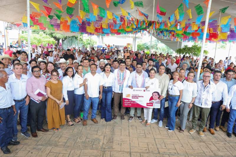 Villa de Tututepec recibe inversión en salud, educación e infraestructura