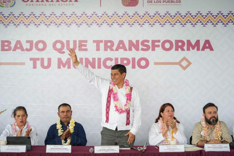 Vivienda digna, educación y seguridad, prioridades atendidas por el Gobierno de Oaxaca en San Lorenzo Texmelucan