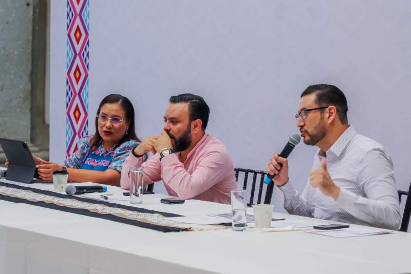 Acciones interinstitucionales para regularizar asentamientos urbanos y rurales en Huatulco