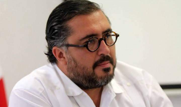 Asegura Salomón que Peimbert habría ido a la cárcel de no haber renunciado