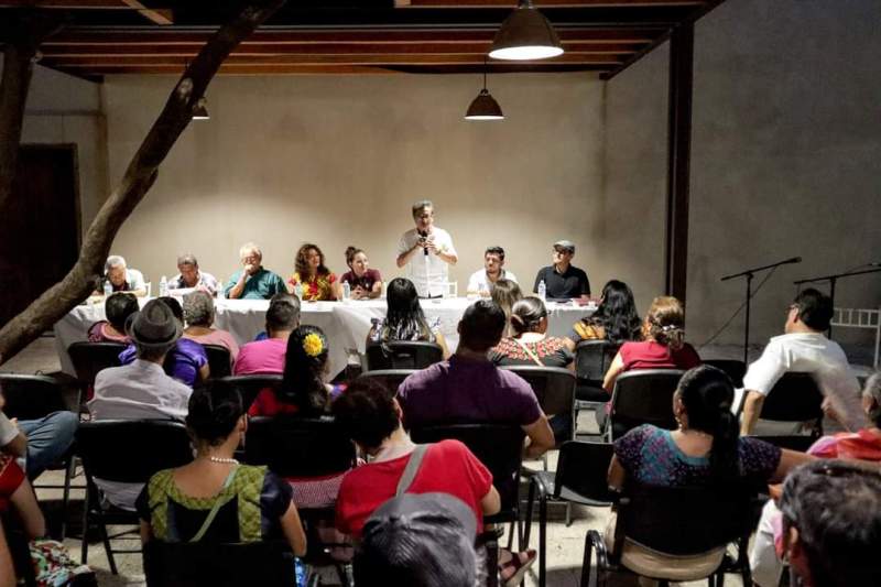 Celebra Juchitán la vida y obra del poeta Dionisio Hernández Ramos