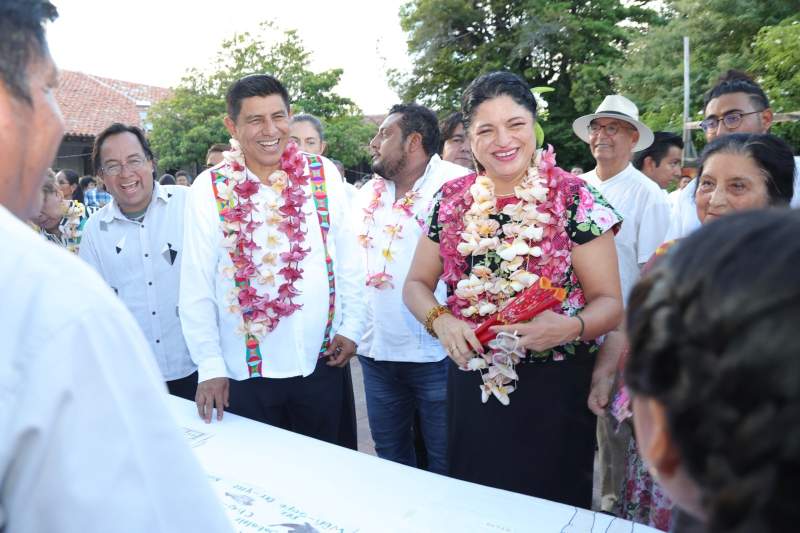 Comprometen Gobiernos de Oaxaca y Federal acciones de promoción y fortalecimiento cultural