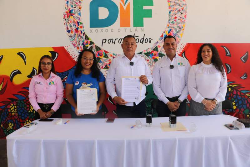Firma Convenio H. Ayuntamiento de Santa Cruz Xoxocotlán por una lactancia responsable