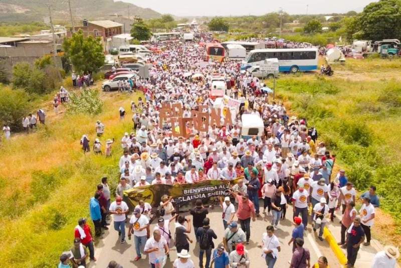 FUCO, recibe con algarabía y marcha multitudinaria a Claudia Sheinbaum en Tehuantepec