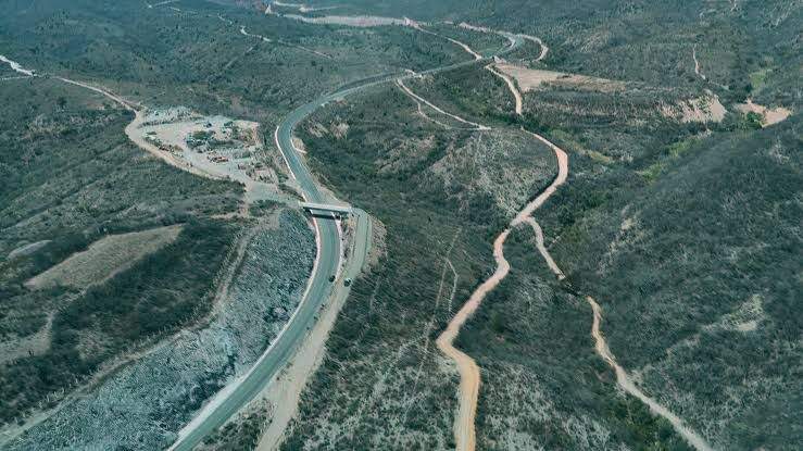Se lleva un 86 % de avance en la autopista Oaxaca – Costa; empresa se estaba quedando sin trabajadores