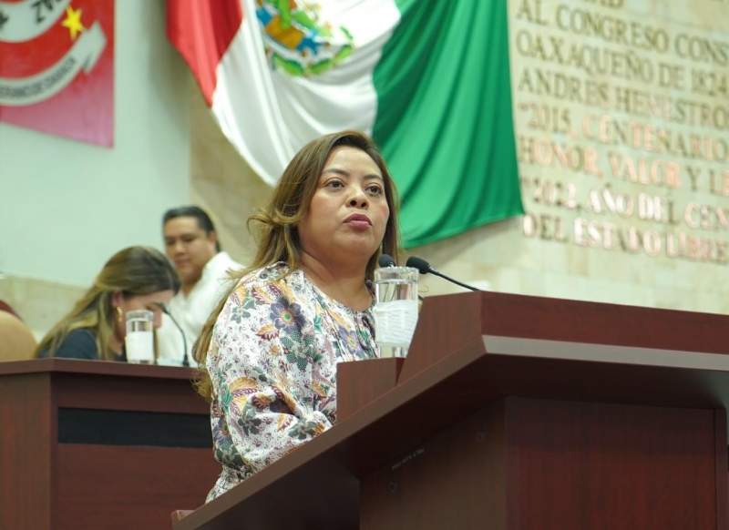 Análisis serio de los libros de texto, propone el PRD en el Congreso del Estado