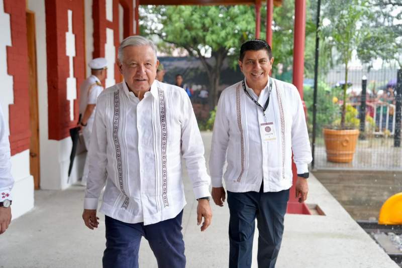 Encabezan Presidente de México y Gobernador de Oaxaca prueba del Tren de pasajeros del Corredor Interoceánico del Istmo