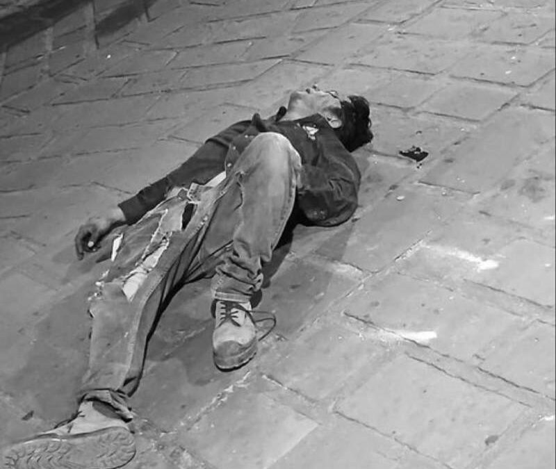 Joven se lanza de un balcón en pleno estado de ebriedad
