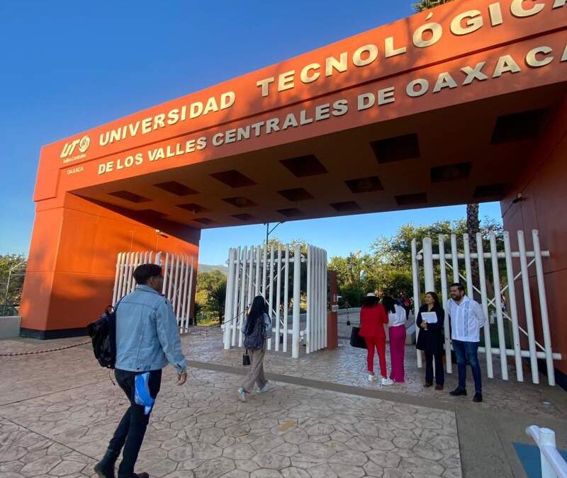 La UTVCO inicia clases tras 15 días de toma