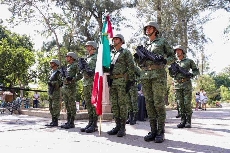 Rinde Salomón Jara honor a Don Miguel Hidalgo y Costilla