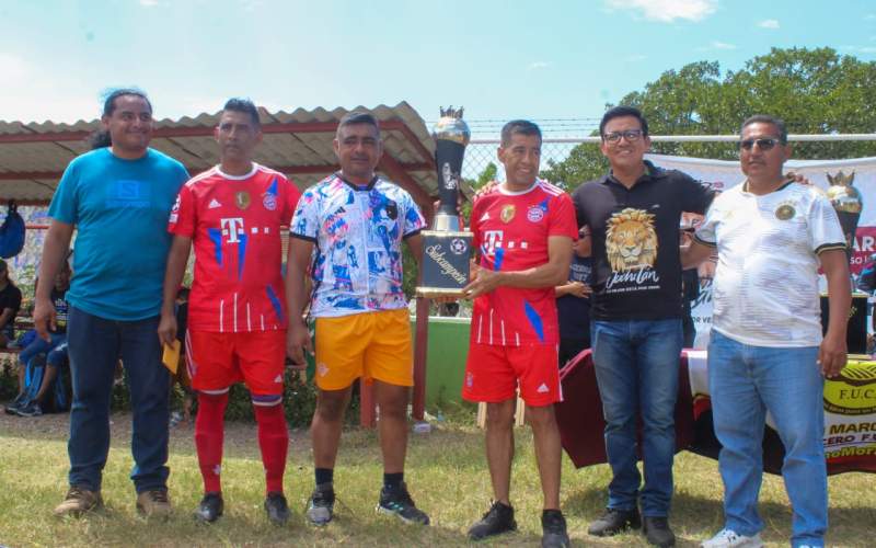 Disfrutan familias juchitecas de la gran final de la Liga de Fútbol «Juan Marcelino»