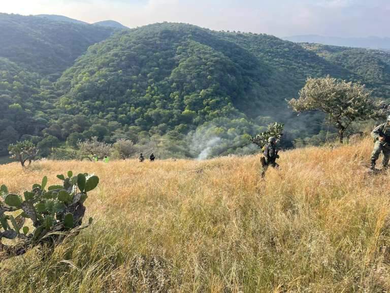 Al menos cuatro muertos tras accidente aéreo en Temixco