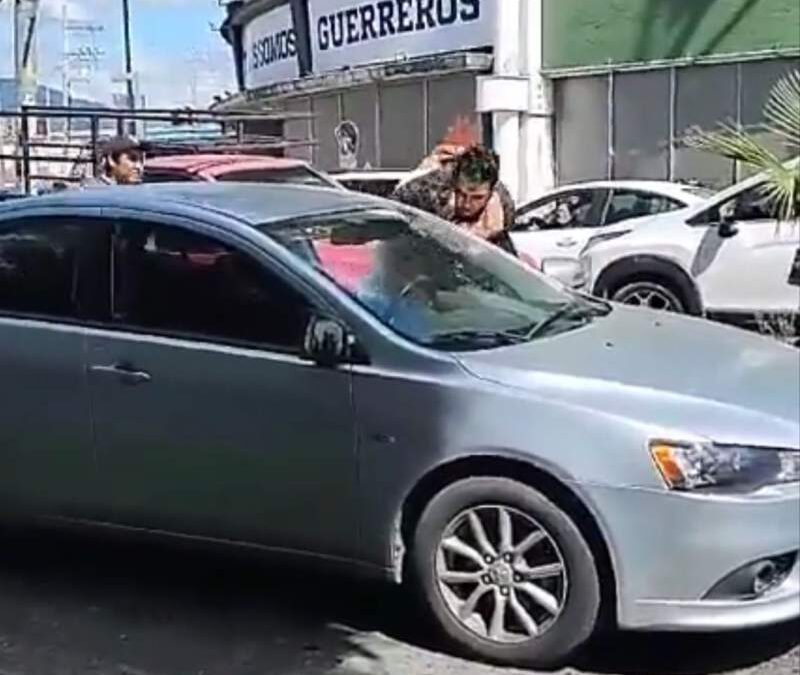 De nueva cuenta, circula video de urbanero golpeando a un automovilista