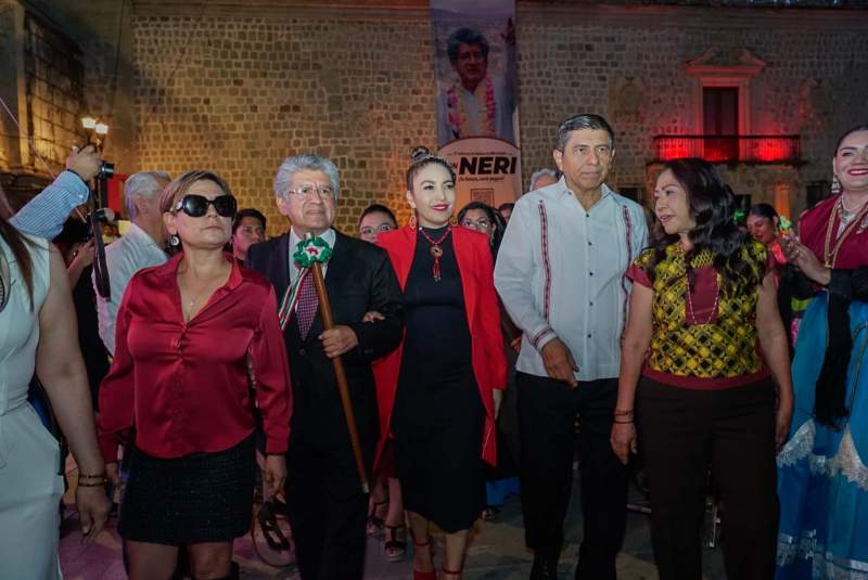 Francisco Martínez Neri y Salomón Jara suman esfuerzos para seguir construyendo la gran utopía de la Ciudad Educadora en Oaxaca