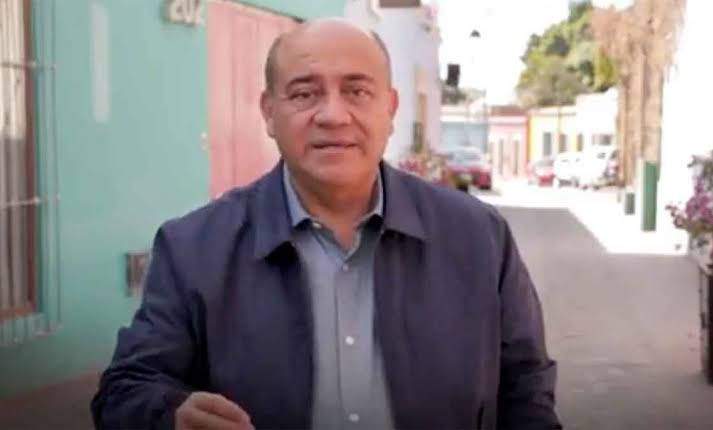 Paco Villarreal se enriqueció del IEEPO al grado que tenía un ahorro para su campaña: Salomón