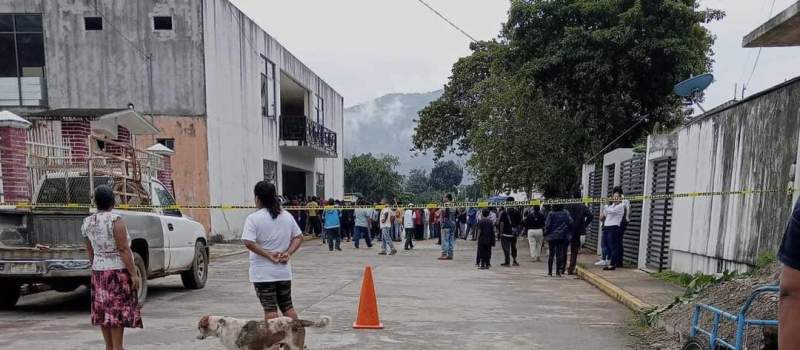 Vandalizan informe de edil de Santa María Jacatepec; lo golpean y los trasladan grave a hospital
