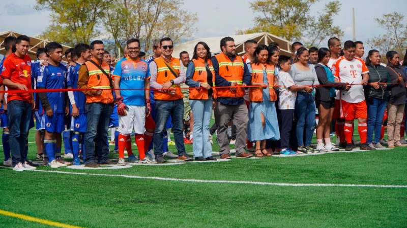 Ayuntamiento de San José del Progreso y Compañía Minera Cuzcatlán rehabilitan espacio multideportivo