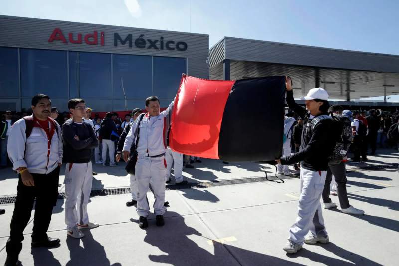 Audi acuerda con sindicato un alza salarial de 10.2 % para levantar la huelga