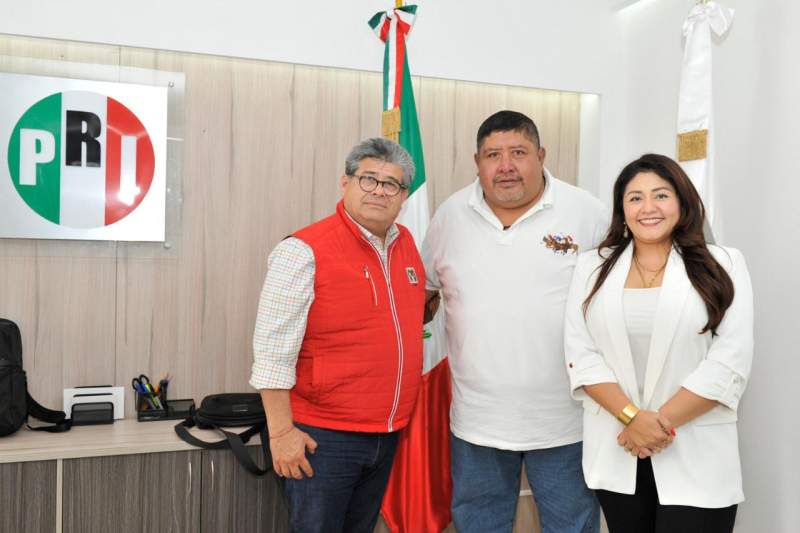 PRI confirma a Fredy Gil como su candidato en Xoxo