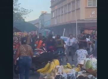 Se dan con todo, comerciantes en Oaxaca