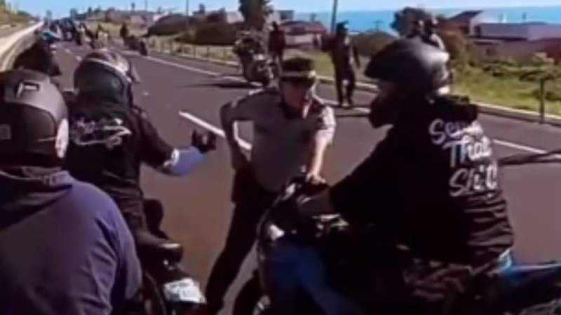 Motociclistas agreden a elementos de la Guardia Nacional en carretera Tijuana-Ensenada