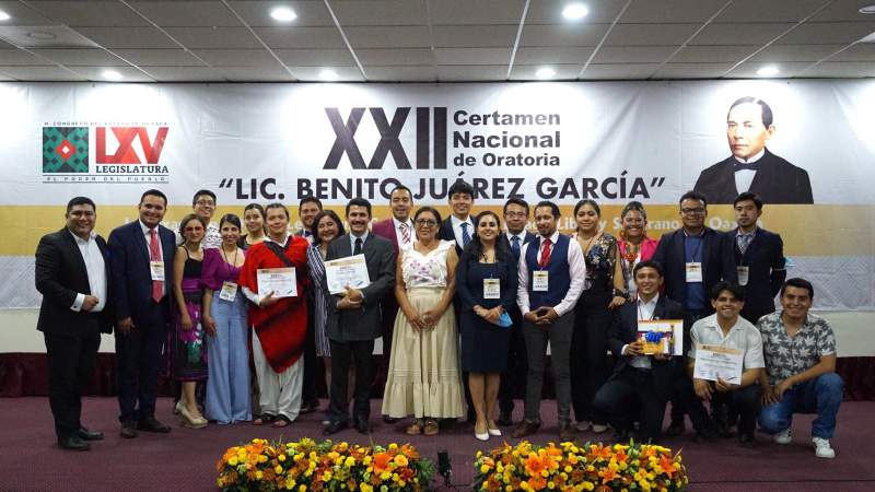 Premian a ganadores del Certamen Nacional de Oratoria organizado por el Congreso de Oaxaca